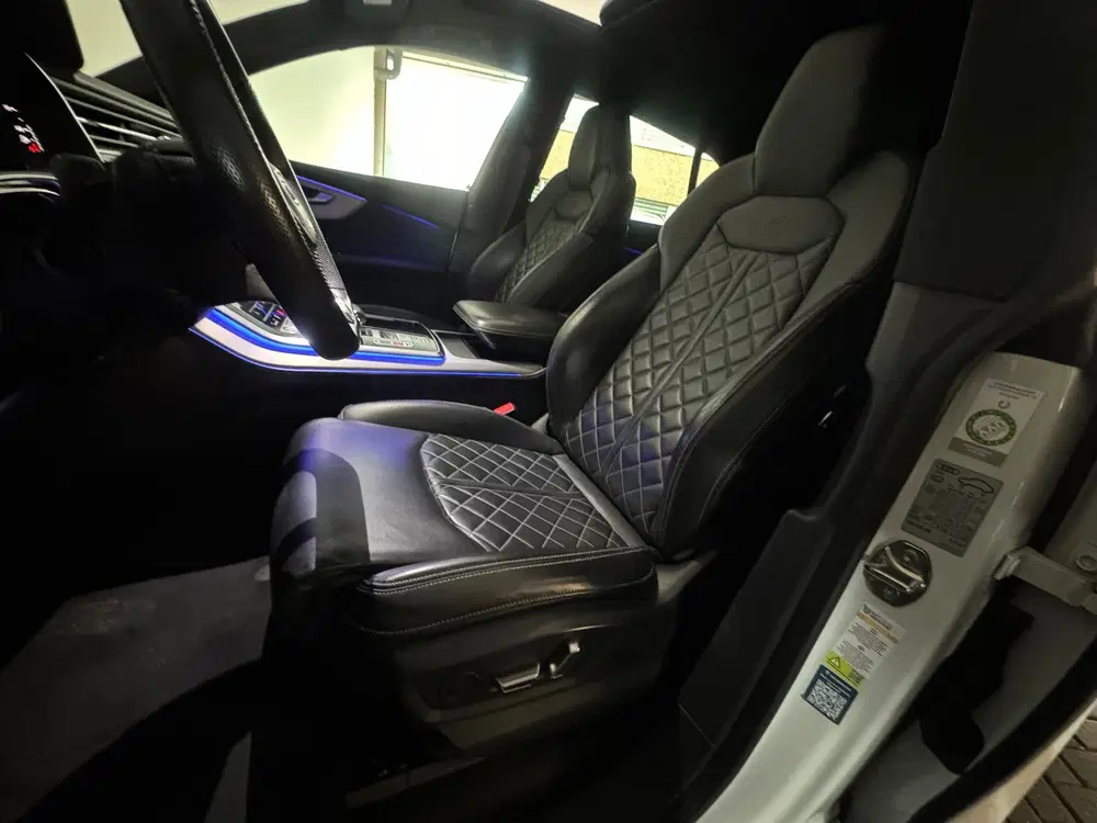 Audi Q8 55 TFSI quattro S Line Pano uit 2020, foto 12