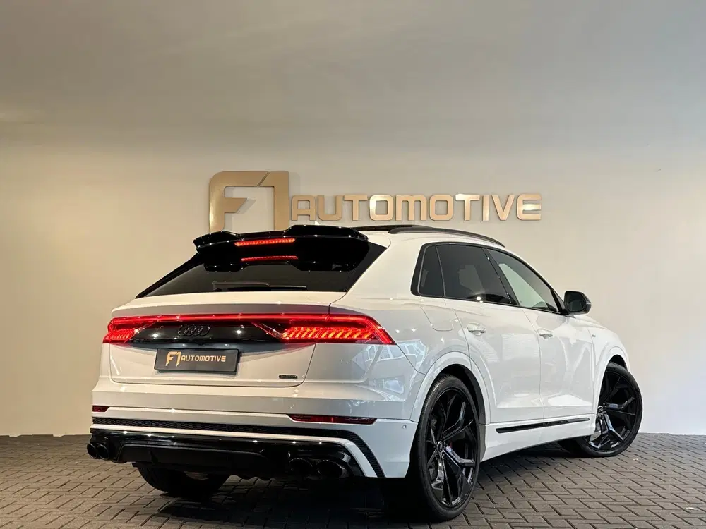Audi Q8 55 TFSI quattro S Line Pano uit 2020, foto 4