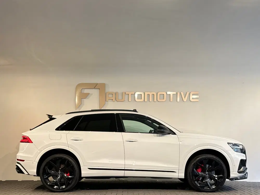 Audi Q8 55 TFSI quattro S Line Pano uit 2020, foto 9