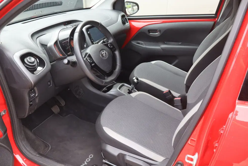 Toyota Aygo 1.0 VVT-i x-joy uit 2021, foto 4