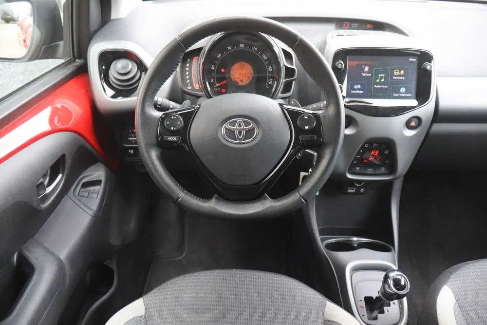 Toyota Aygo 1.0 VVT-i x-joy uit 2021, foto 5