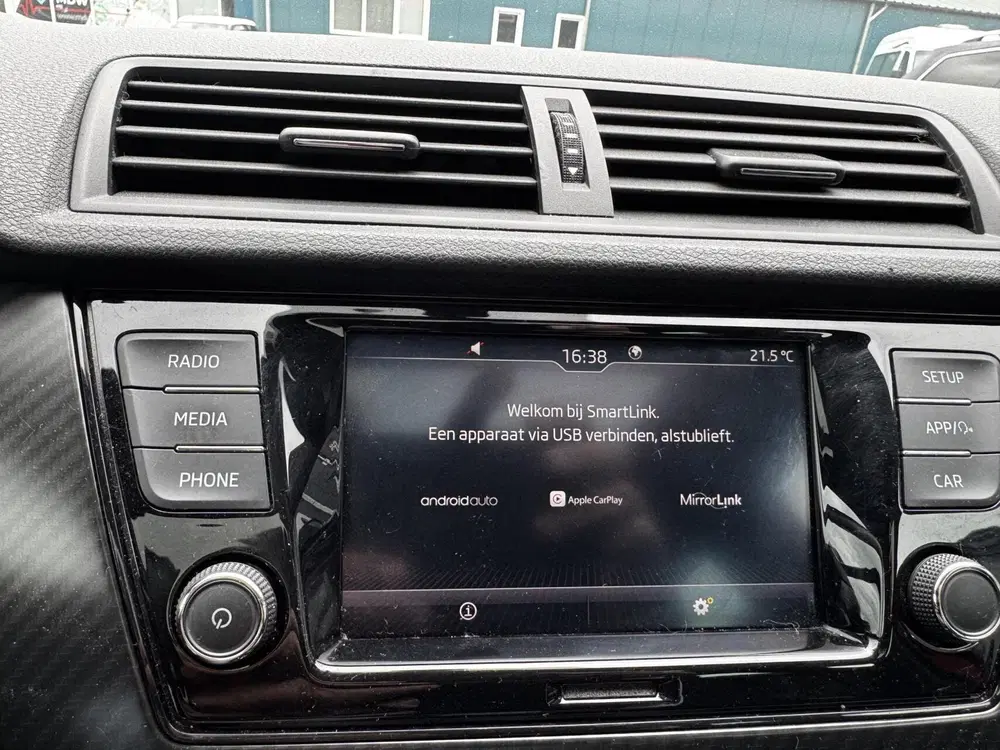 Skoda Fabia 1.0 TSI 70KW Monte Carlo Panoramisch dak uit 2021, foto 13