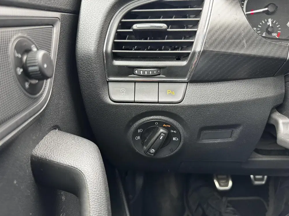 Skoda Fabia 1.0 TSI 70KW Monte Carlo Panoramisch dak uit 2021, foto 15