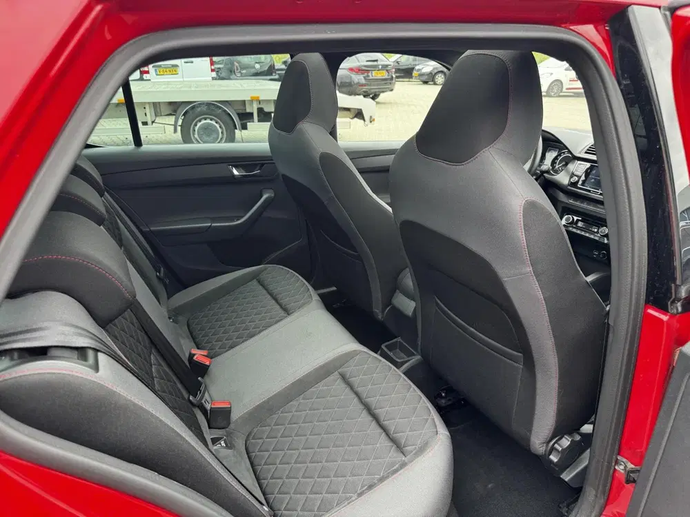 Skoda Fabia 1.0 TSI 70KW Monte Carlo Panoramisch dak uit 2021, foto 8