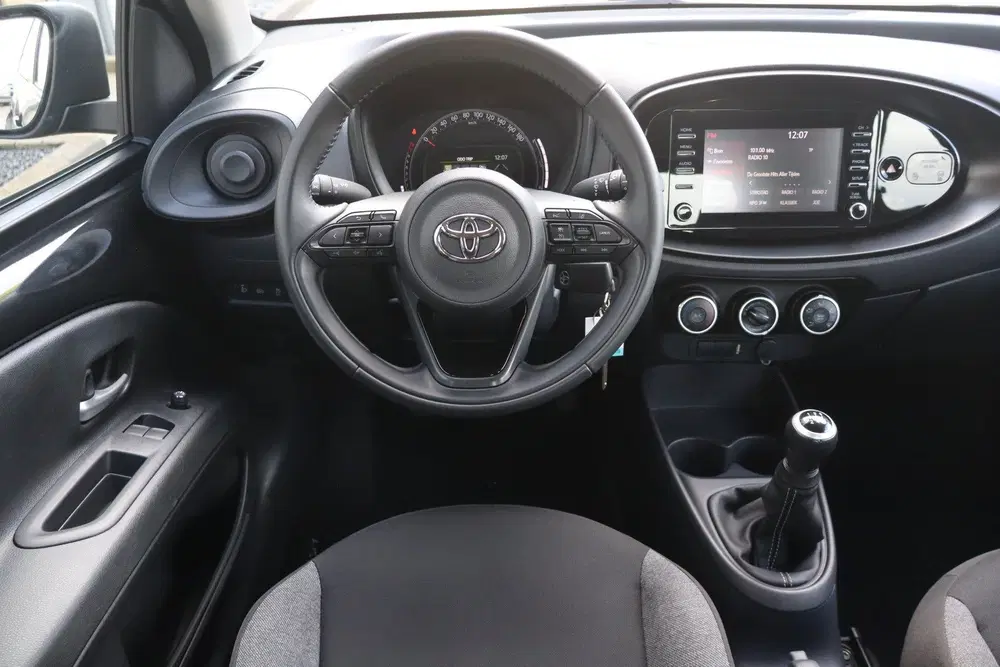 Toyota Aygo X 1.0 VVT-i MT Play uit 2023, foto 5
