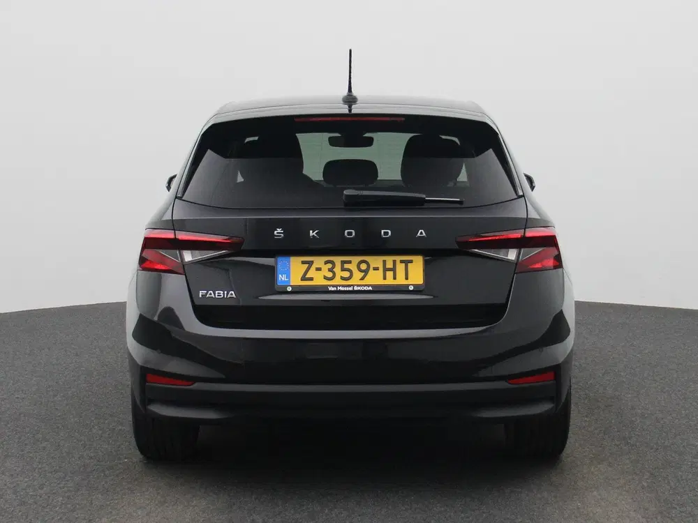 Skoda Fabia 1.0 TSI Ambition 110 PK uit 2024, foto 5