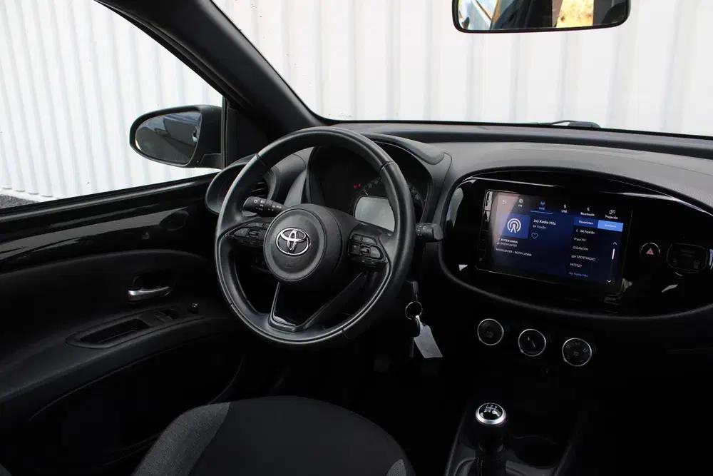 Toyota Aygo X 1.0 VVT-i MT Play uit 2024, foto 2