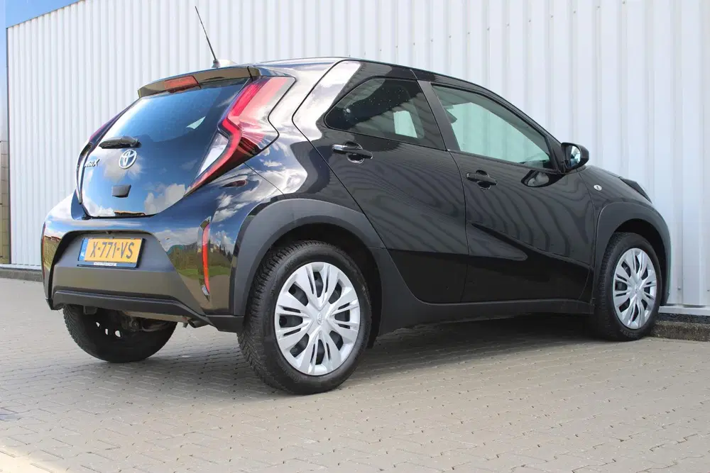 Toyota Aygo X 1.0 VVT-i MT Play uit 2024, foto 3