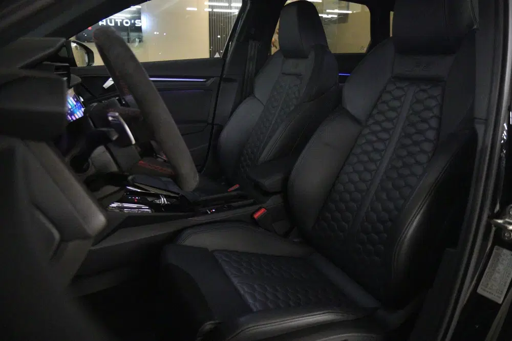 Audi RS3 2.5 TFSI quattro PANO uit 2022, foto 12