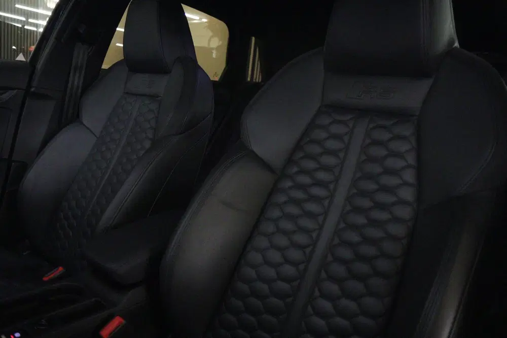 Audi RS3 2.5 TFSI quattro PANO uit 2022, foto 13