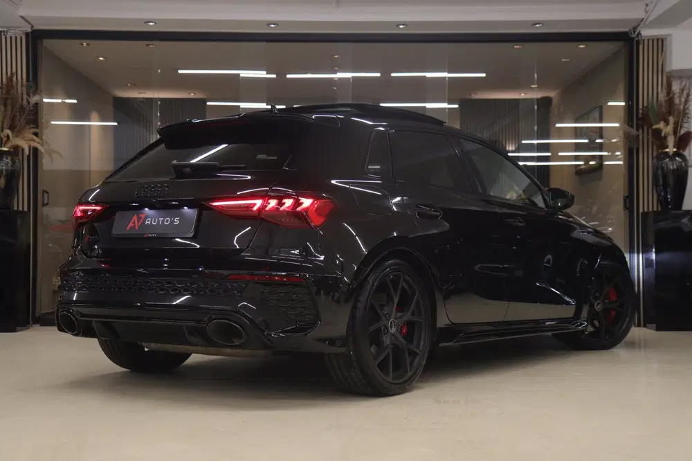 Audi RS3 2.5 TFSI quattro PANO uit 2022, foto 4