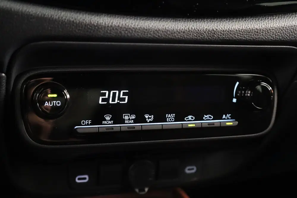 Toyota Aygo X Hybrid 115 pulse uit 2026, foto 8