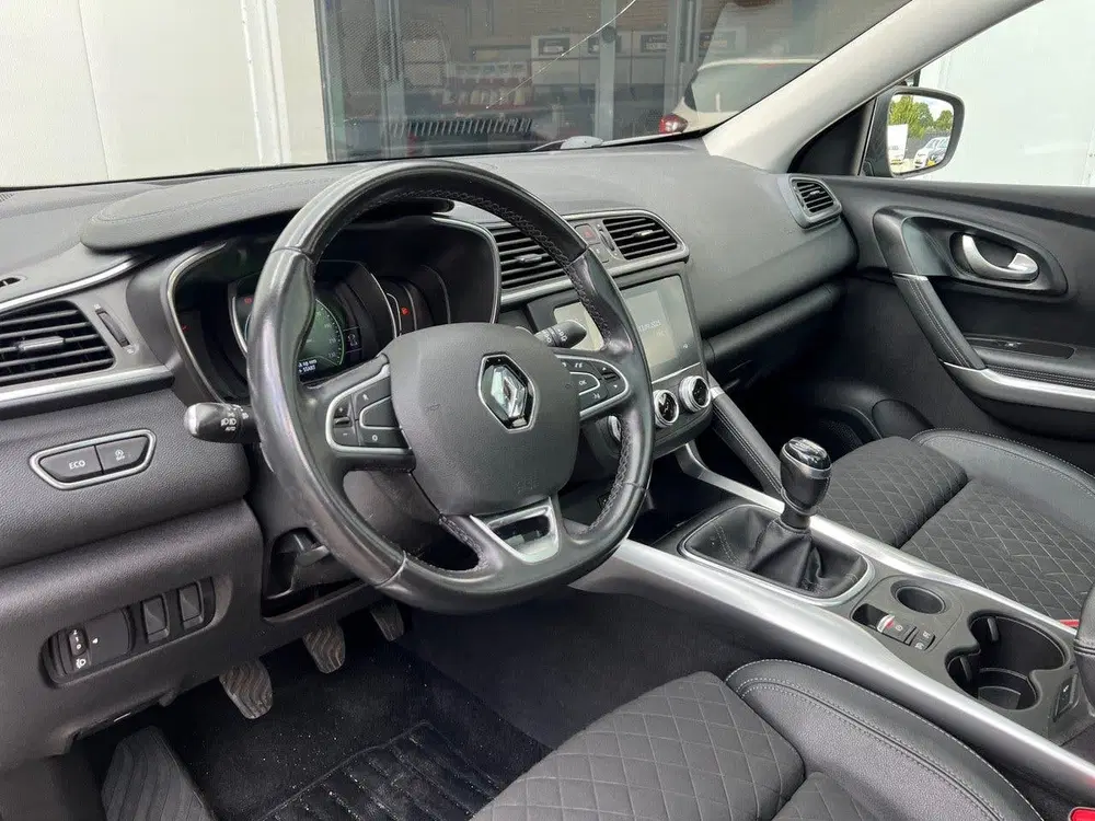 Renault Kadjar 1.3 TCe Intens CAMERA uit 2019, foto 2