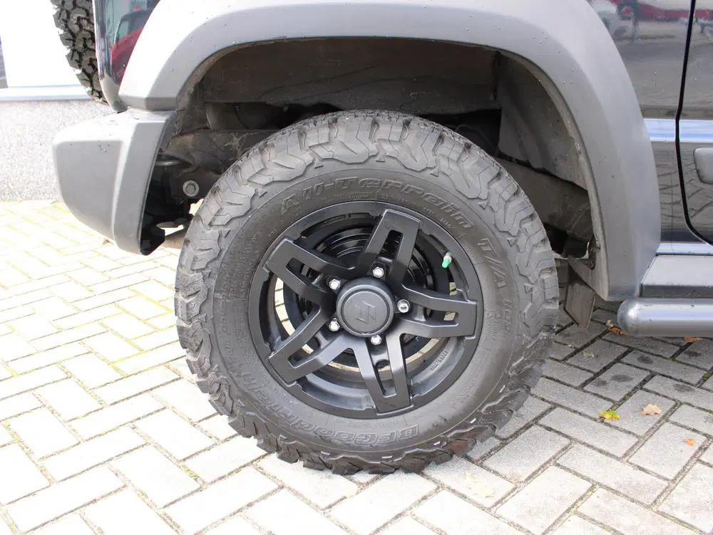 Suzuki Jimny 1.5 Professional AllGripp Lederen bekledin uit 2023, foto 10