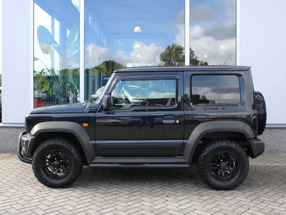 Suzuki Jimny 1.5 Professional AllGripp Lederen bekledin uit 2023, foto 2