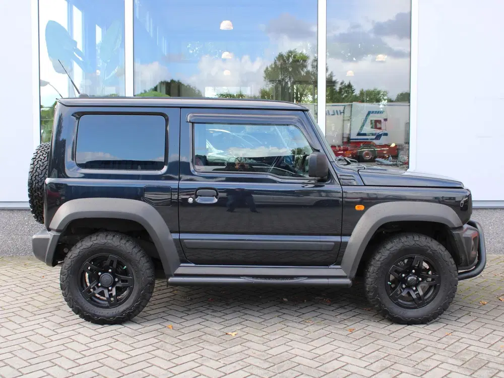 Suzuki Jimny 1.5 Professional AllGripp Lederen bekledin uit 2023, foto 3