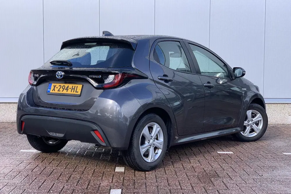Toyota Yaris 1.5 Hybrid Active uit 2021, foto 2
