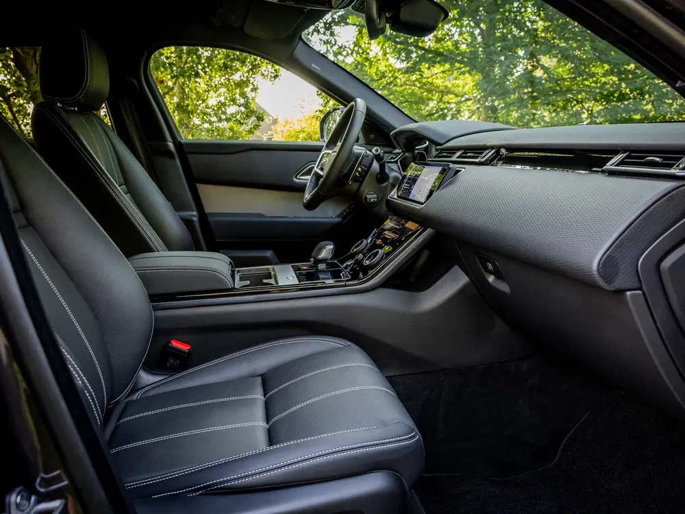 Land Rover Range Rover Velar 2.0 P400e Edition uit 2022, foto 6
