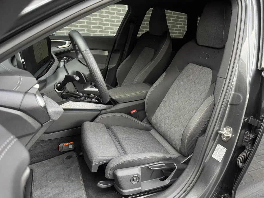 Audi A5 2.0 e-hybrid quattro S edition uit 2025, foto 6