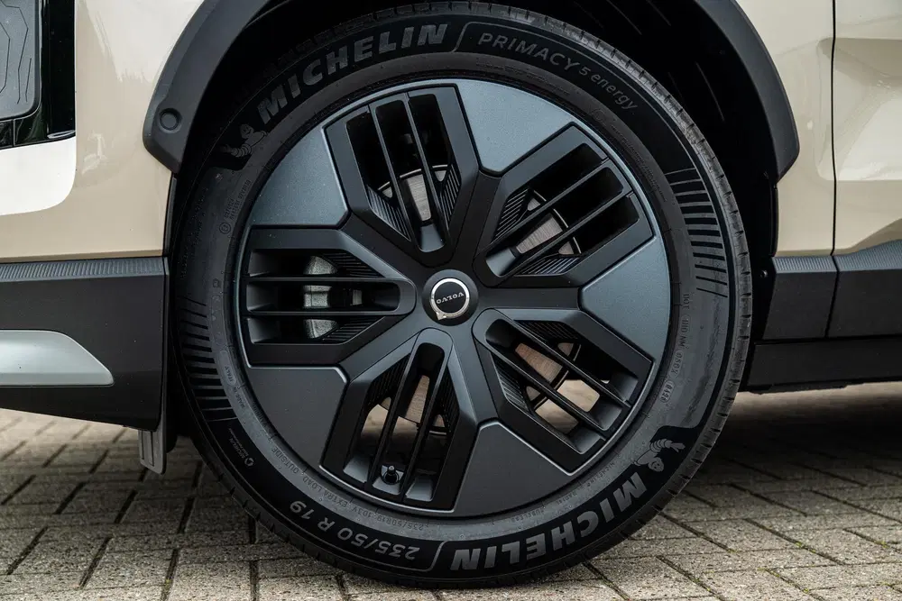 Volvo EX30 P5 Long Range Plus Europa 69 kWh uit 2026, foto 12