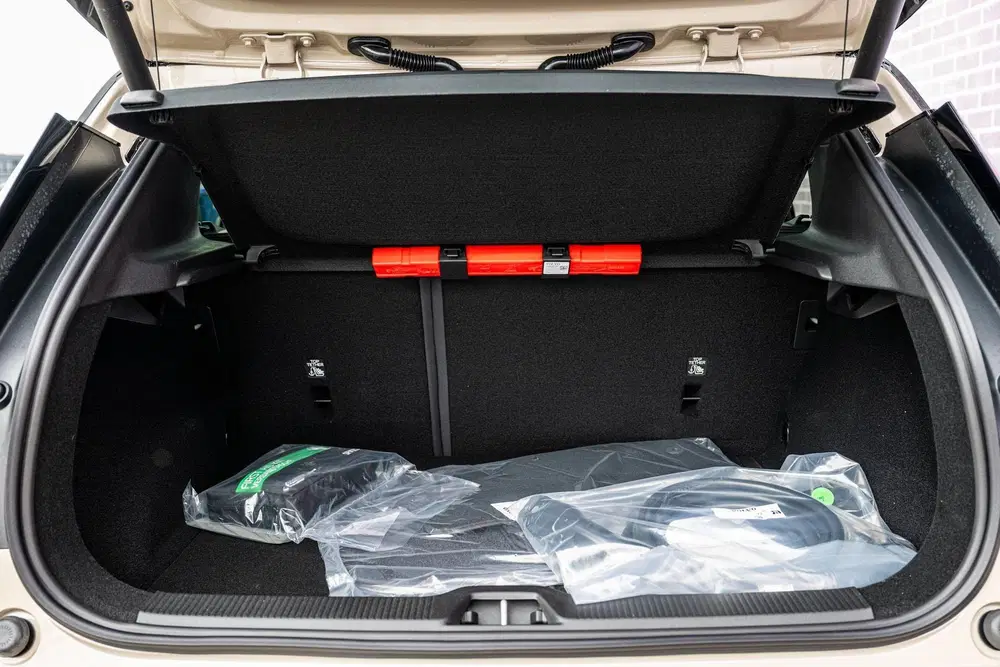 Volvo EX30 P5 Long Range Plus Europa 69 kWh uit 2026, foto 14