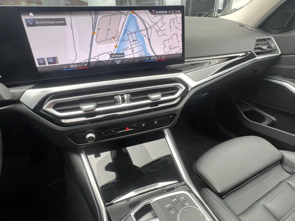 BMW 3-serie 3 Serie Touring 320e 204 pk Trekhaak Leder uit 2023, foto 9