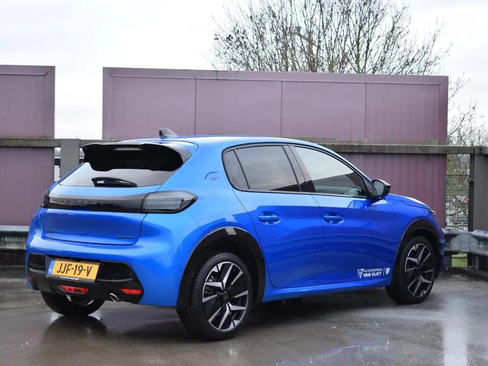 Peugeot 208 1.2 Hybrid 110 e-DCS6 GT Nav l StoelVW. l uit 2025, foto 4