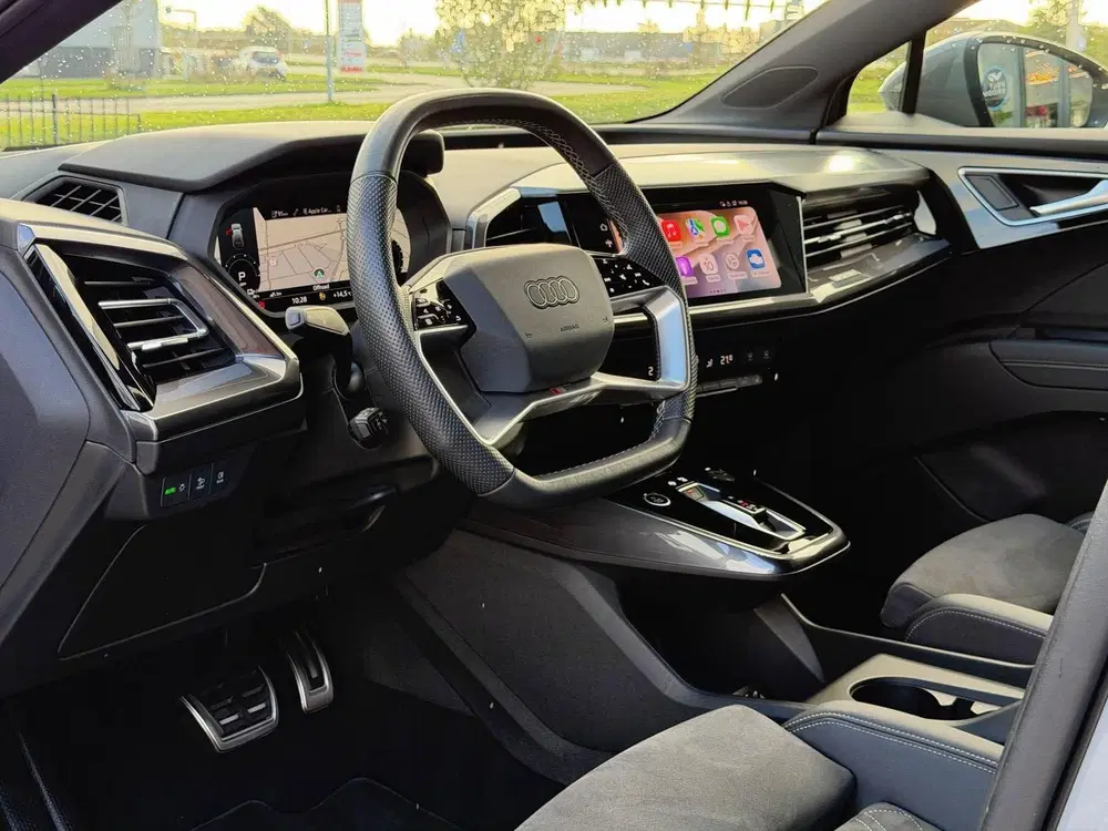 Audi Q4 e-tron 50 Quattro S-Line Competition 77 kWh uit 2021, foto 12
