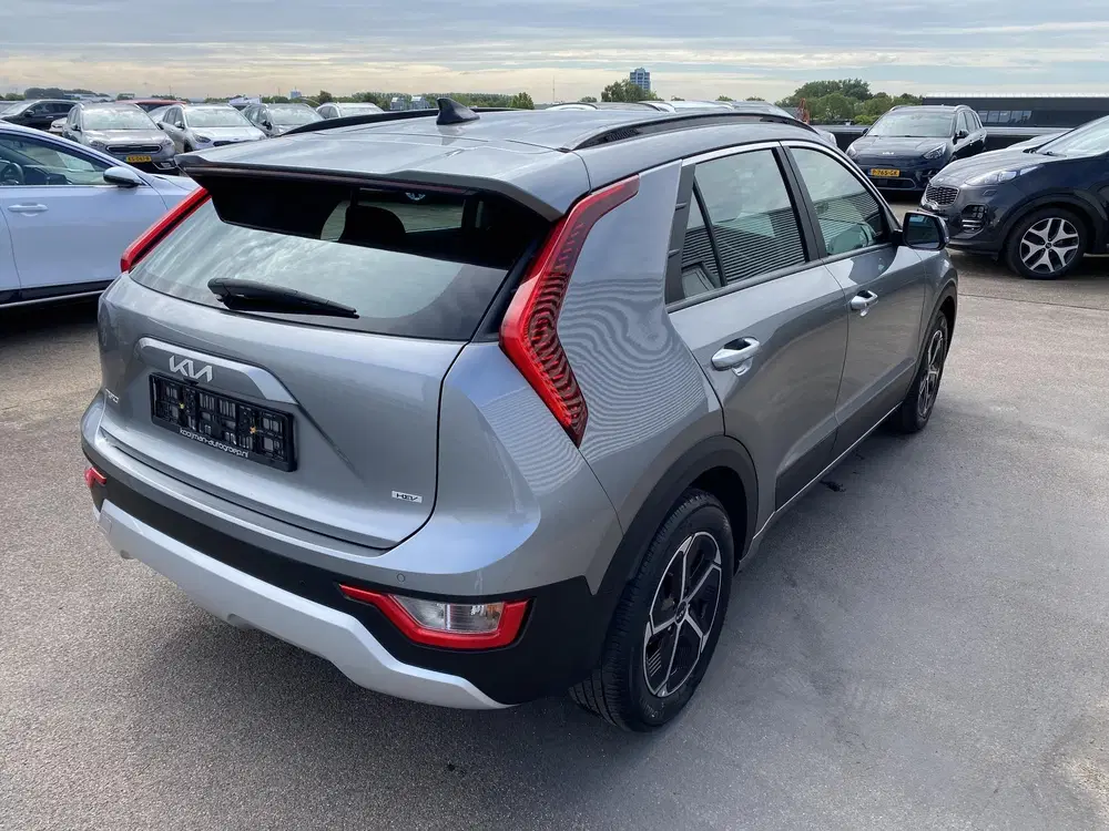 Kia Niro 1.6 GDi Hybrid DynamicLine edition Navigat uit 2024, foto 11
