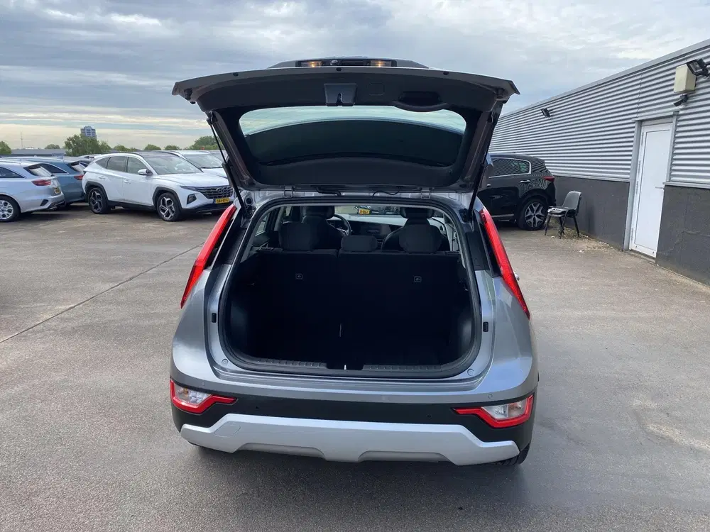Kia Niro 1.6 GDi Hybrid DynamicLine edition Navigat uit 2024, foto 7