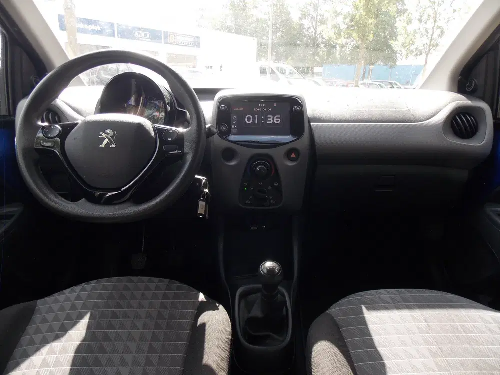 Peugeot 108 1.0 e-VTi Active uit 2020, foto 2