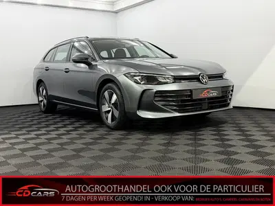 Volkswagen Passat 1.5 eHybrid Business Camera uit 2025