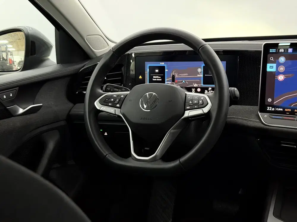Volkswagen Passat 1.5 eHybrid Business Camera uit 2025, foto 12