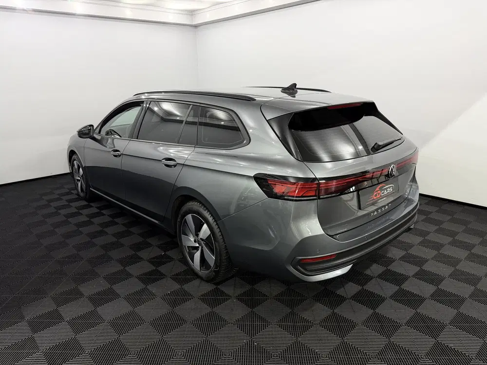 Volkswagen Passat 1.5 eHybrid Business Camera uit 2025, foto 4