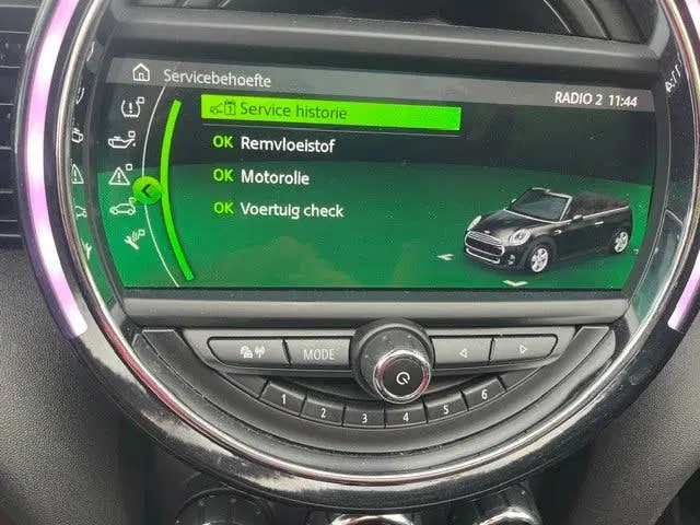 Mini Cabrio 1.5 Cooper JCW Cabrio uit 2020, foto 13