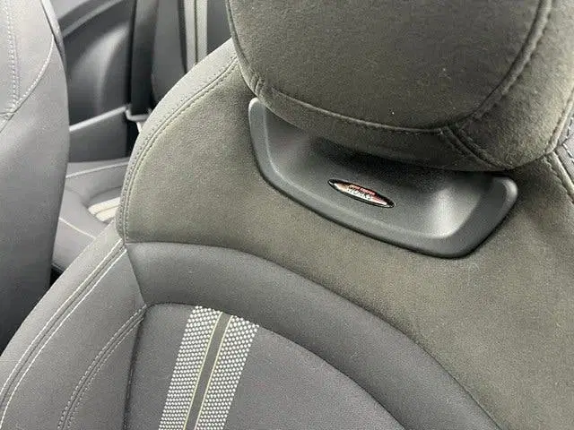Mini Cabrio 1.5 Cooper JCW Cabrio uit 2020, foto 8