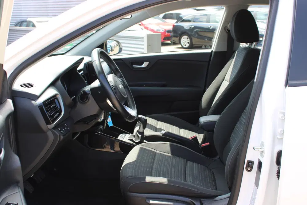 Kia Stonic 1.0 T-GDi MHEV DynamicLine Navigatie uit 2023, foto 15