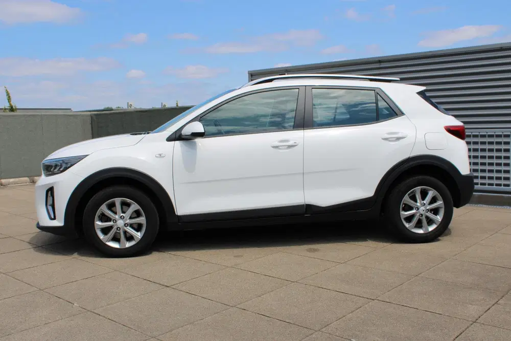 Kia Stonic 1.0 T-GDi MHEV DynamicLine Navigatie uit 2023, foto 4