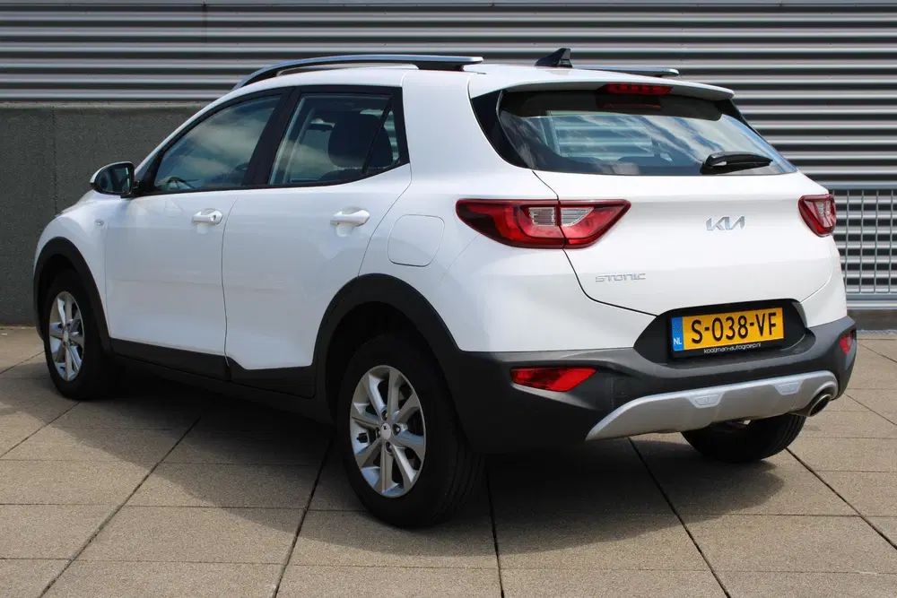 Kia Stonic 1.0 T-GDi MHEV DynamicLine Navigatie uit 2023, foto 5