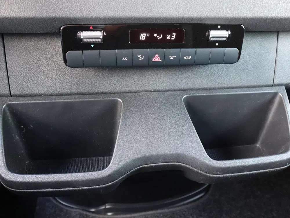 Mercedes-Benz Sprinter 317 CDI L2H2 LED METALLIC uit 2024, foto 13