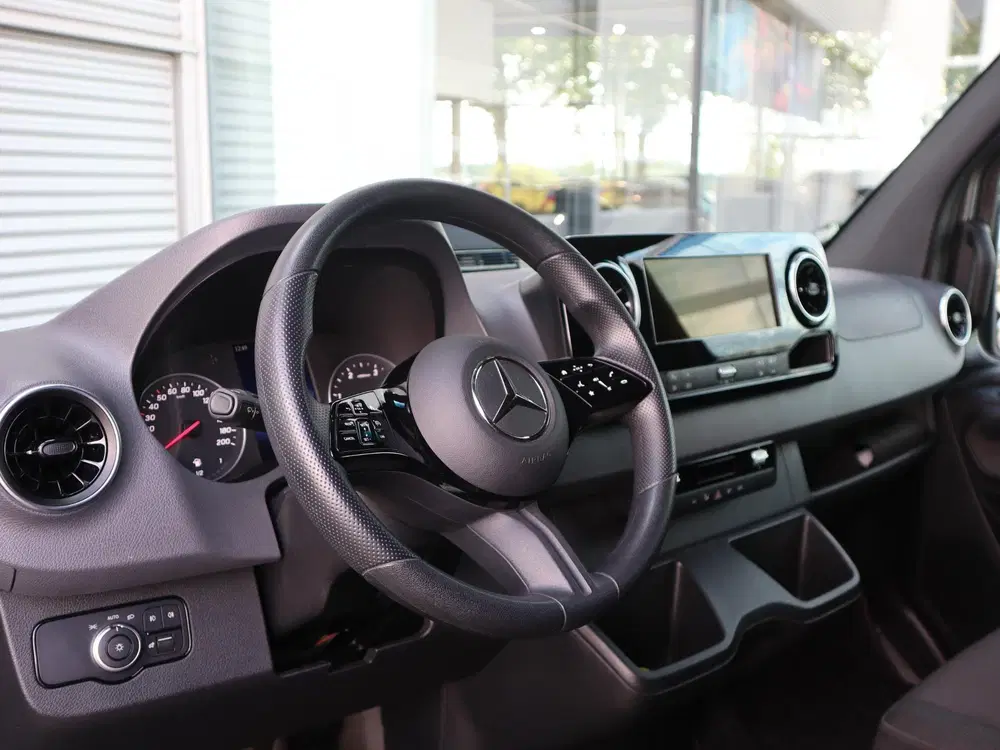 Mercedes-Benz Sprinter 317 CDI L2H2 LED METALLIC uit 2024, foto 3