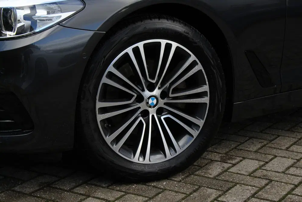 BMW 5-serie 520i Sport Line Automaat uit 2019, foto 10