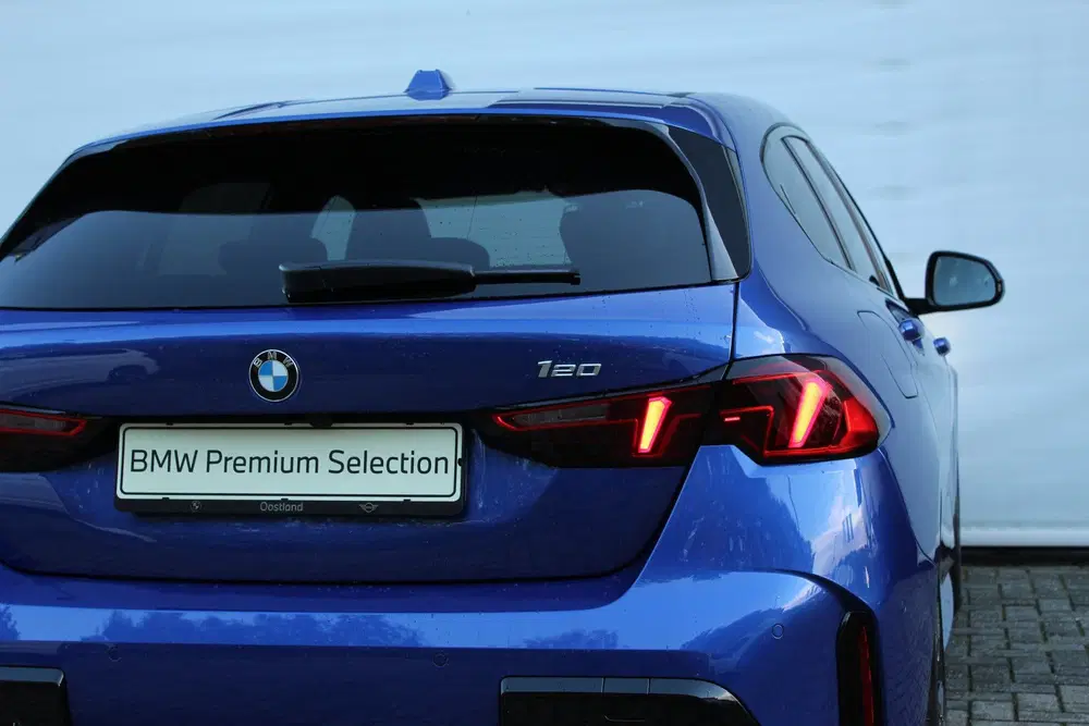 BMW 1-serie 120 M Sport Automaat uit 2026, foto 13