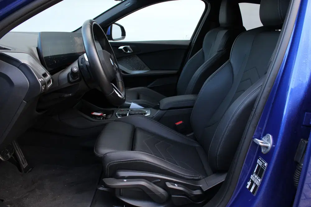 BMW 1-serie 120 M Sport Automaat uit 2026, foto 5