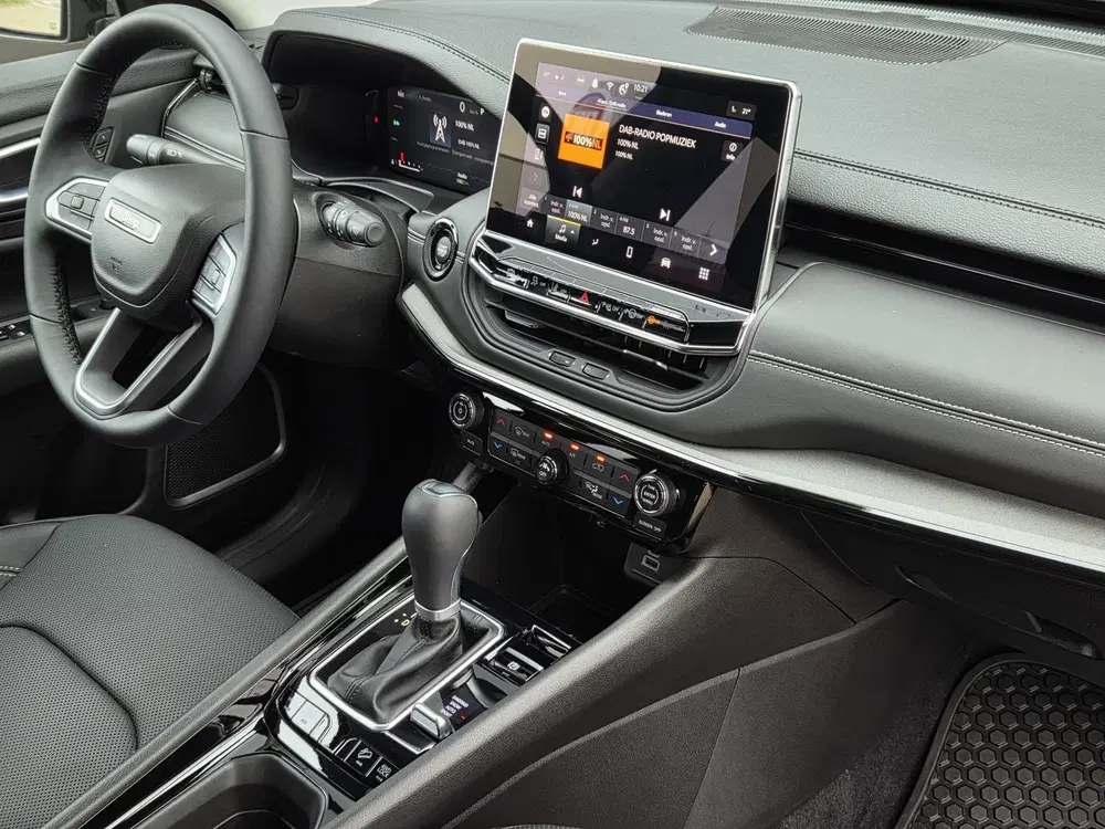 Jeep Compass 4xe 240 Plug-in Hybrid Electric Summit uit 2025, foto 13