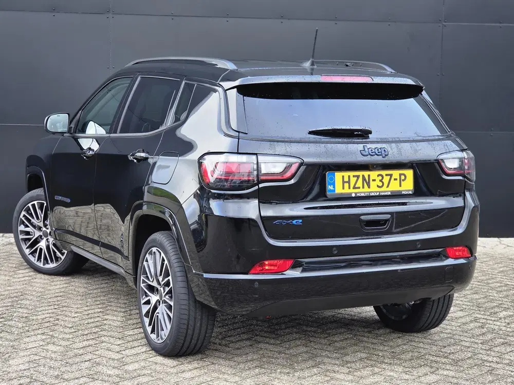 Jeep Compass 4xe 240 Plug-in Hybrid Electric Summit uit 2025, foto 6