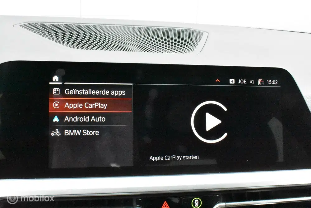 BMW 3-serie 330i M-Sport 2019 Mineralgrau Live-Cockpit uit 2019, foto 12