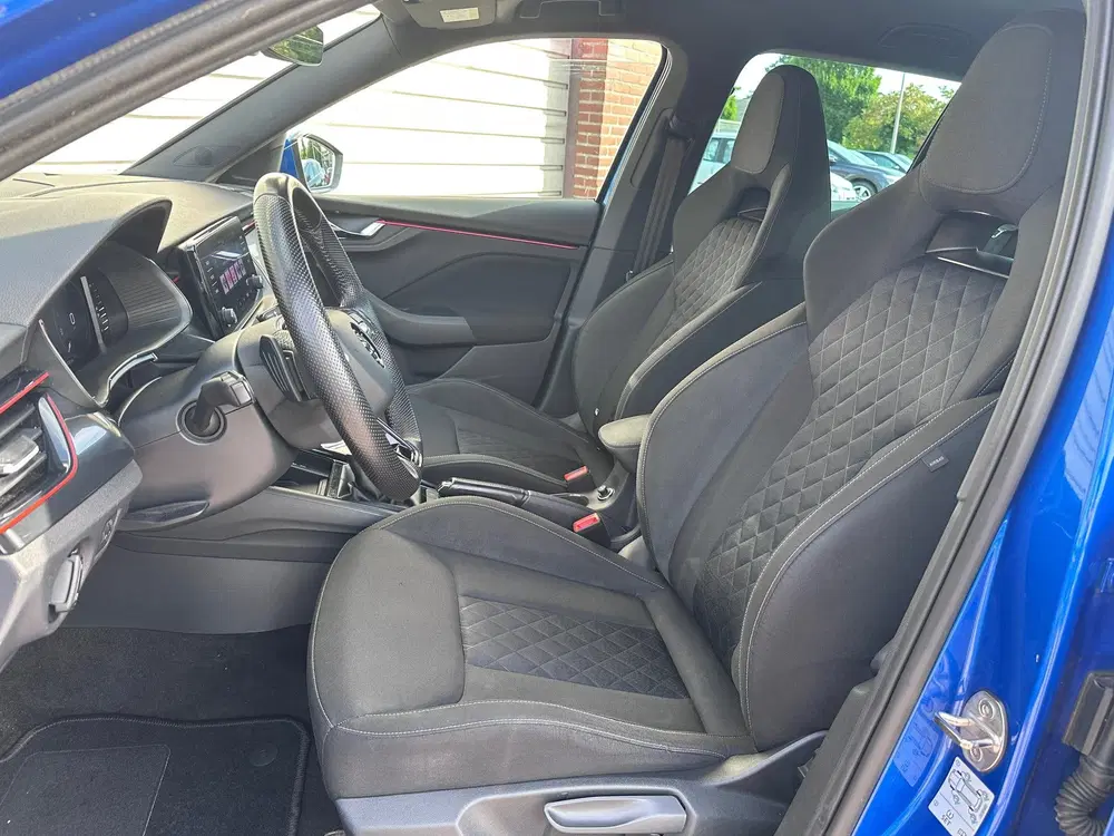 Skoda Kamiq 1.0 TSI Sport Business uit 2022, foto 8