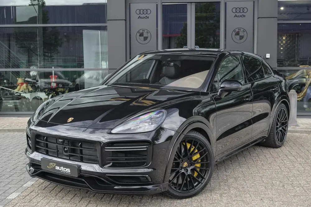 Porsche Cayenne Cayenne Coupé 4.0 V8 Turbo S 680pk E-Hybri uit 2020, foto 4