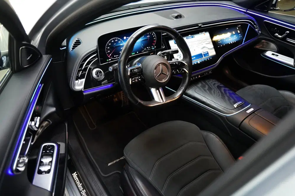 Mercedes-Benz E-Klasse 300 de 4MATIC PANO HYPERSCREEN uit 2024, foto 12